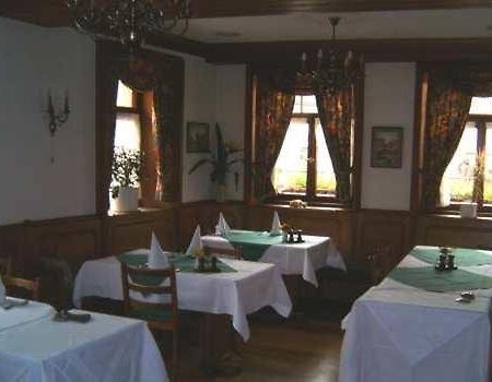 Landhotel Krone Konigsbach-Stein Bagian luar foto