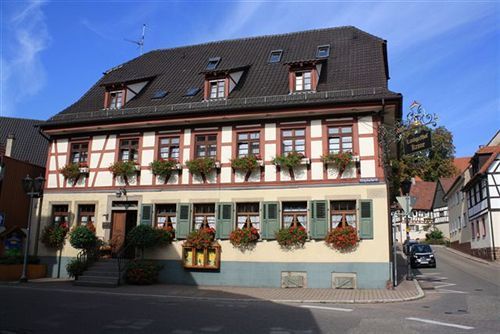 Landhotel Krone Konigsbach-Stein Bagian luar foto