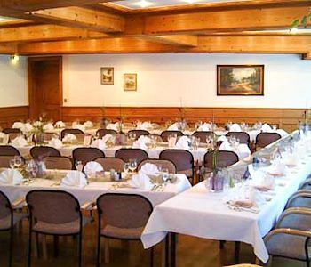 Landhotel Krone Konigsbach-Stein Bagian luar foto